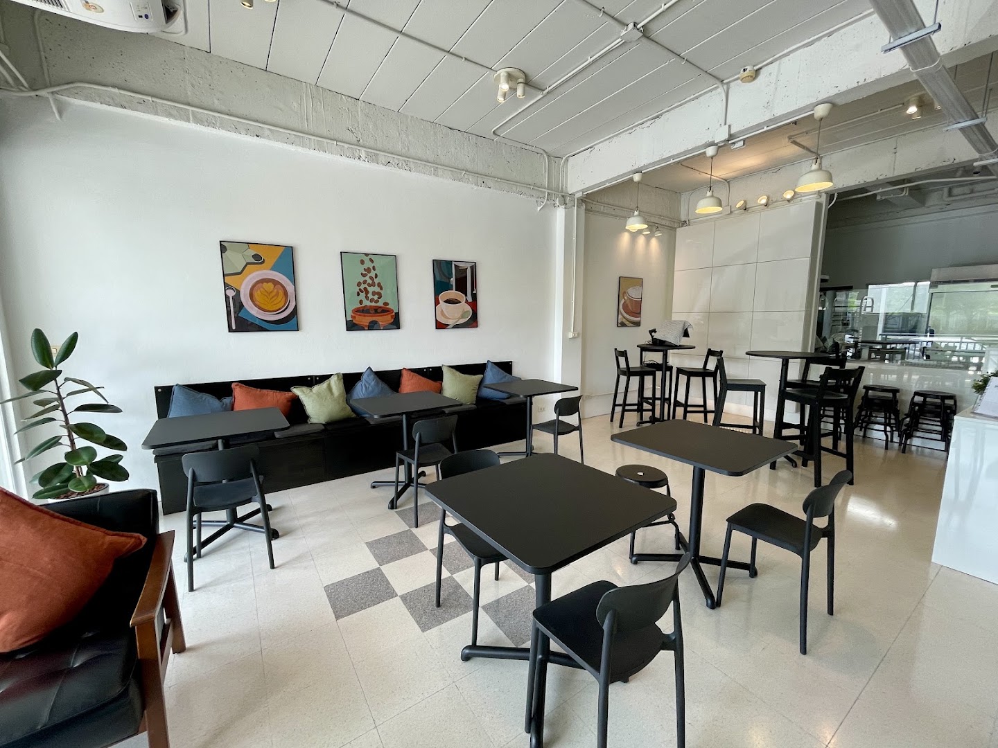 Coffee shops in Khet Bang Na