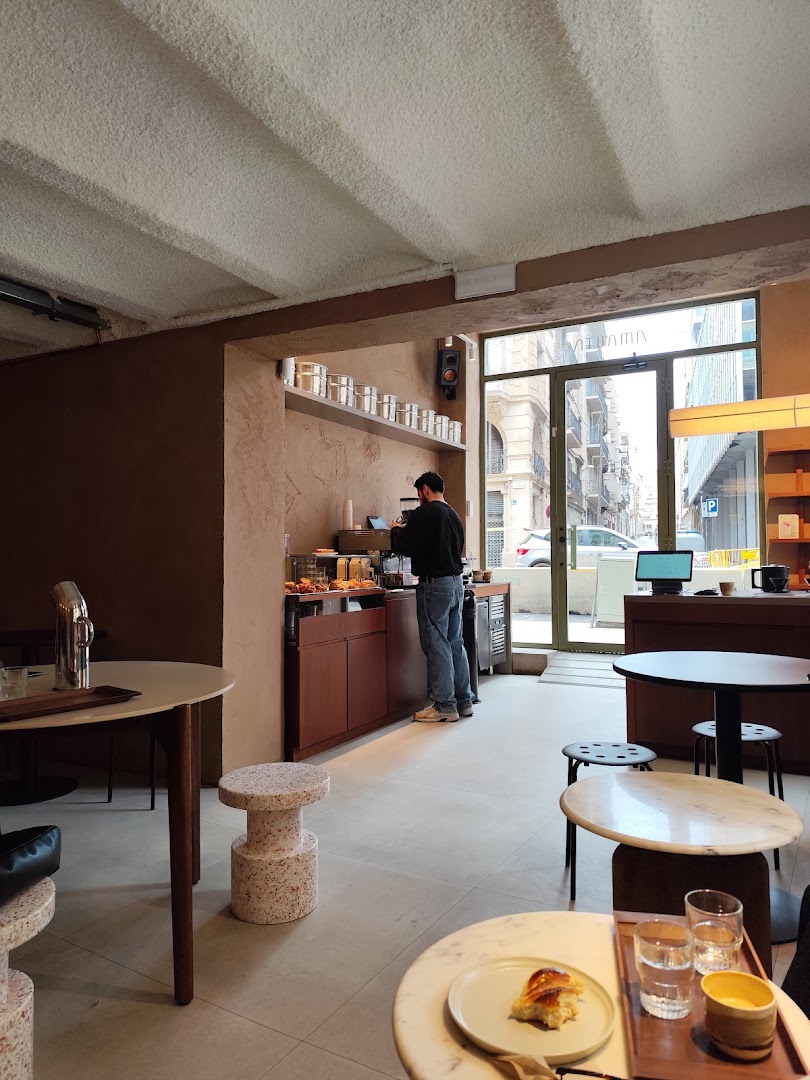 Amauta Coffee Bar: Travessera de Gràcia