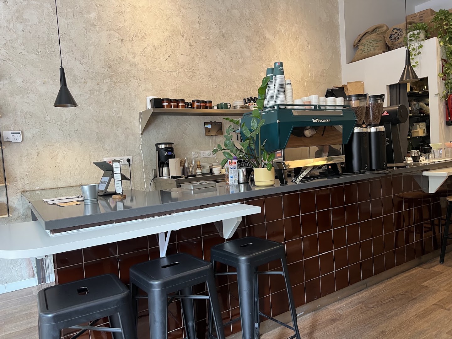 Ambu Coffee Nuñez | Specialty Coffee Shop