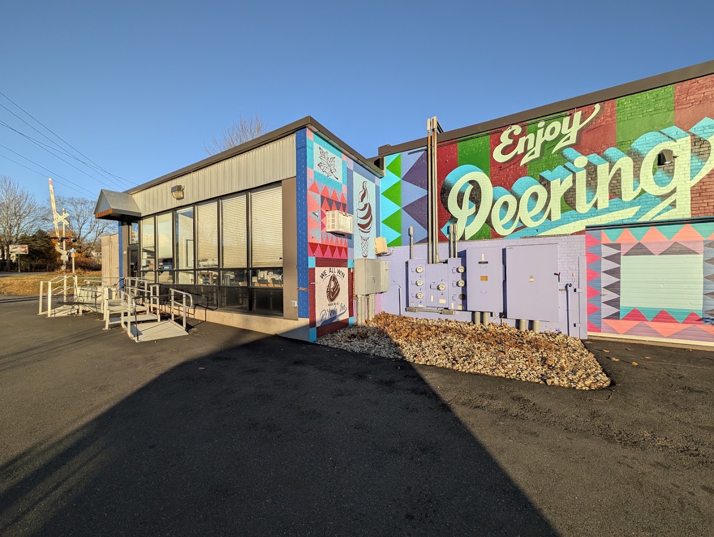 Coffee shops in North Deering