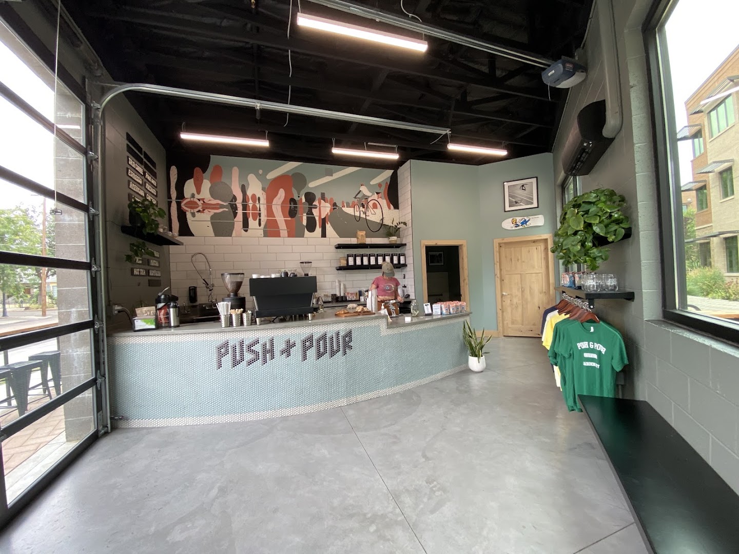 Push & Pour