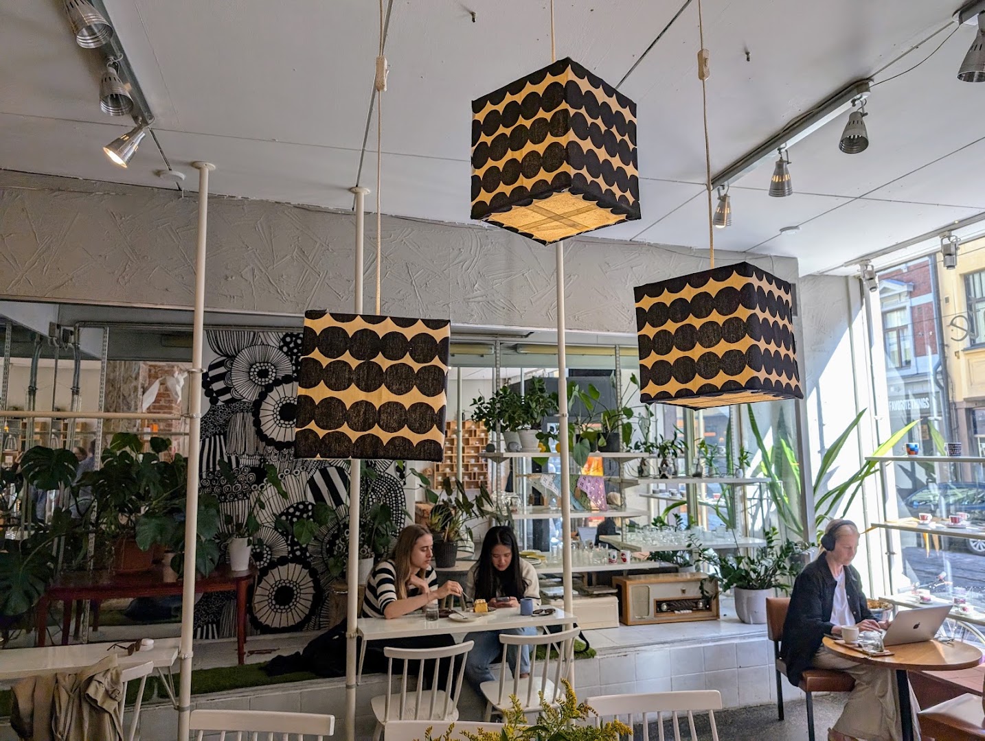 Coffee shops in Design District