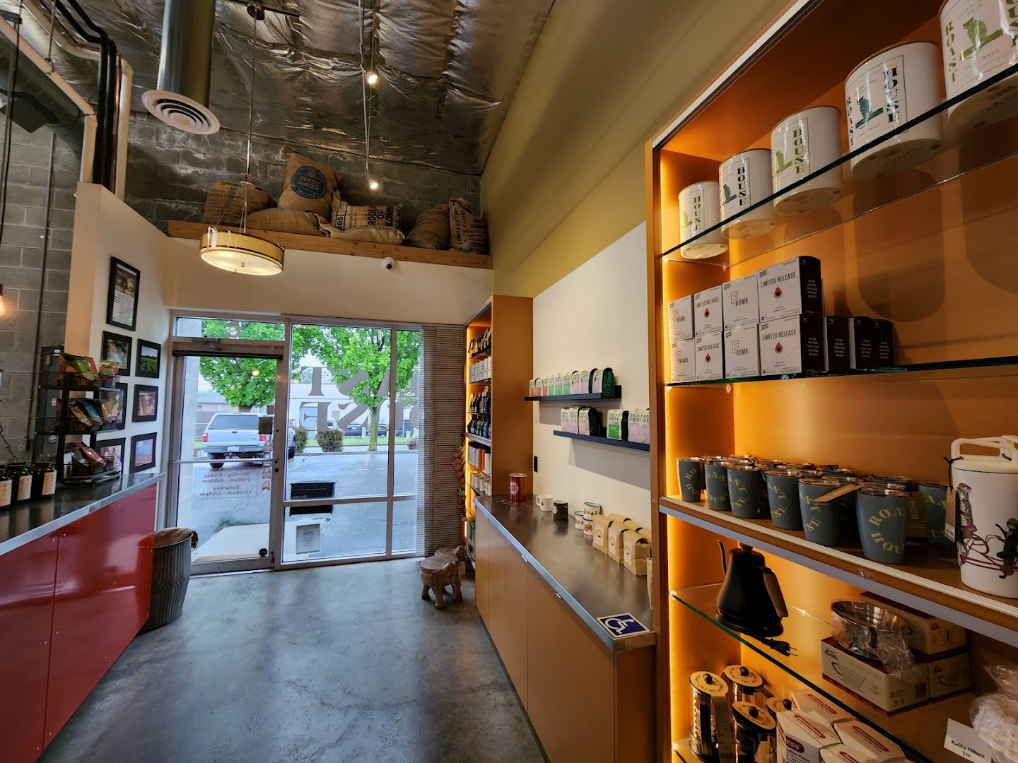 Coffee shops in Logan