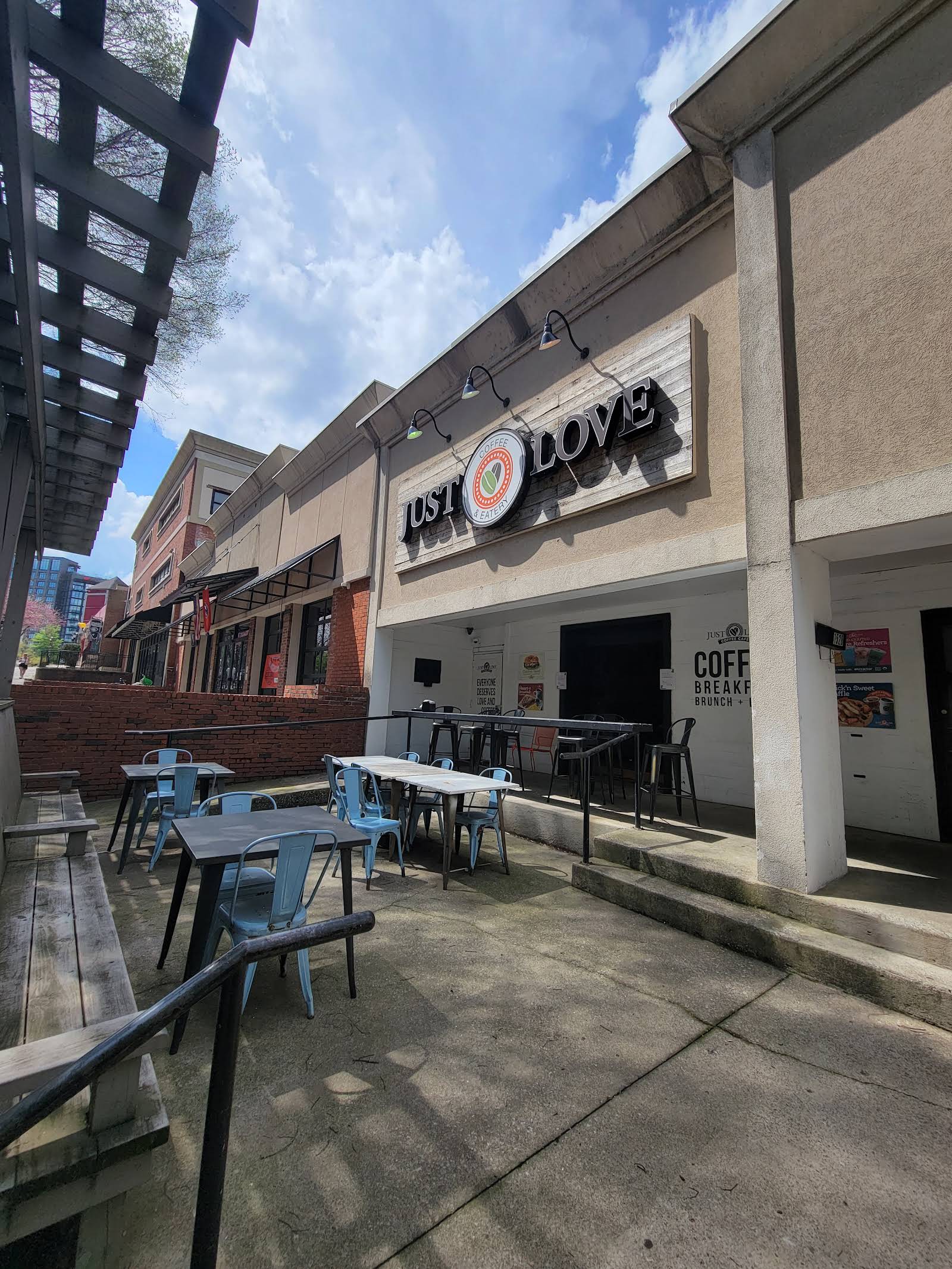 Coffee shops in Music Row