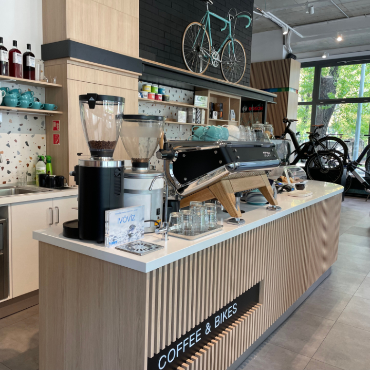 Coffee shops in District XIII