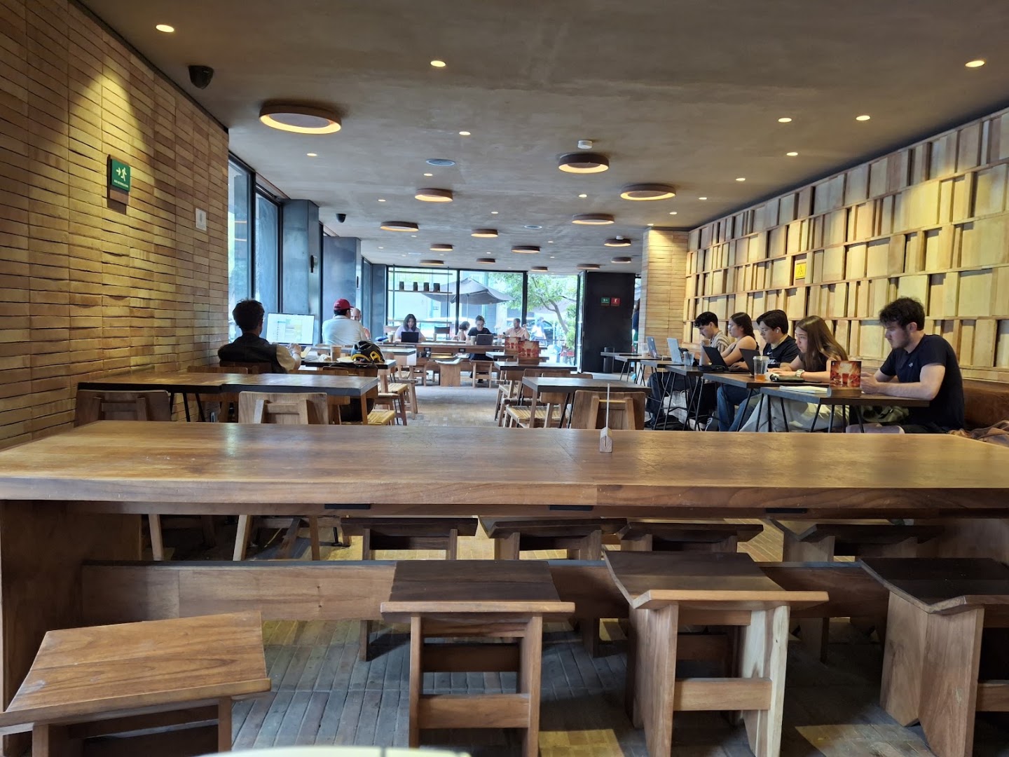 Coffee shops in Del Carmen
