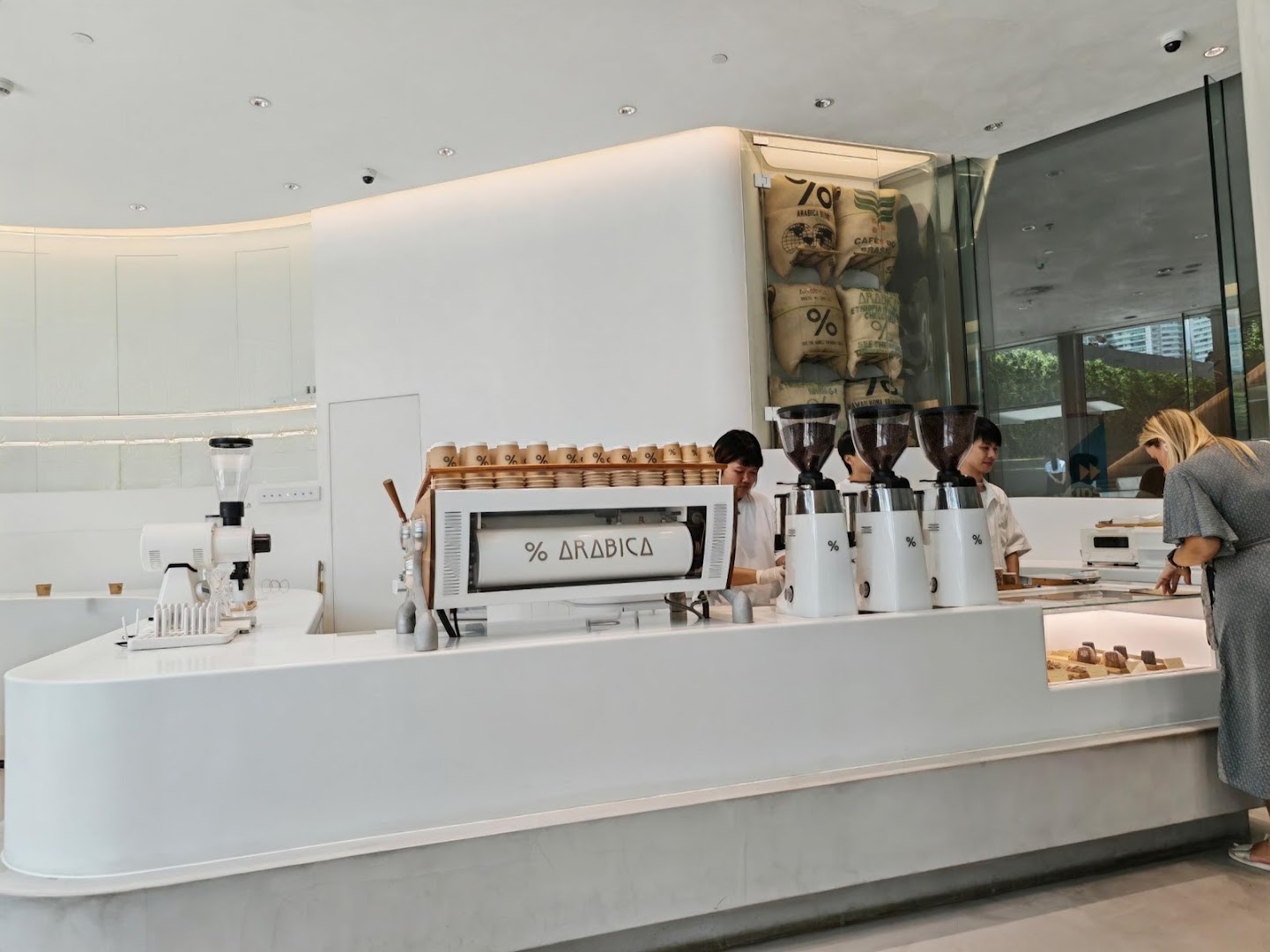 Coffee shops in Khet Khlong Toei