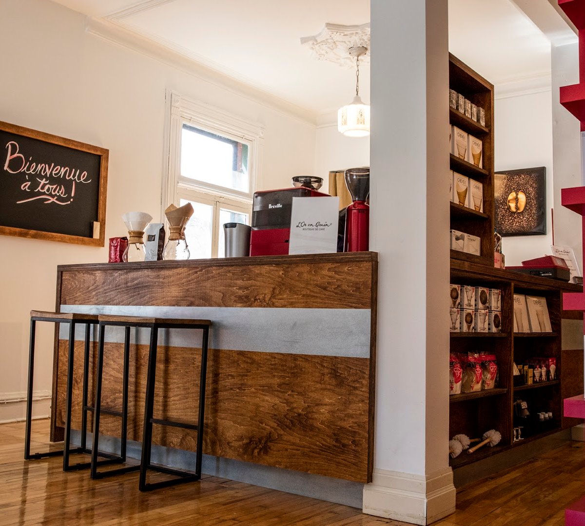 Interior of L'Or en Grain - Boutique de Café, specialty coffee shop in Montreal
