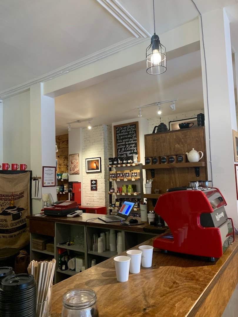 Interior of L'Or en Grain - Boutique de Café, specialty coffee shop in Montreal