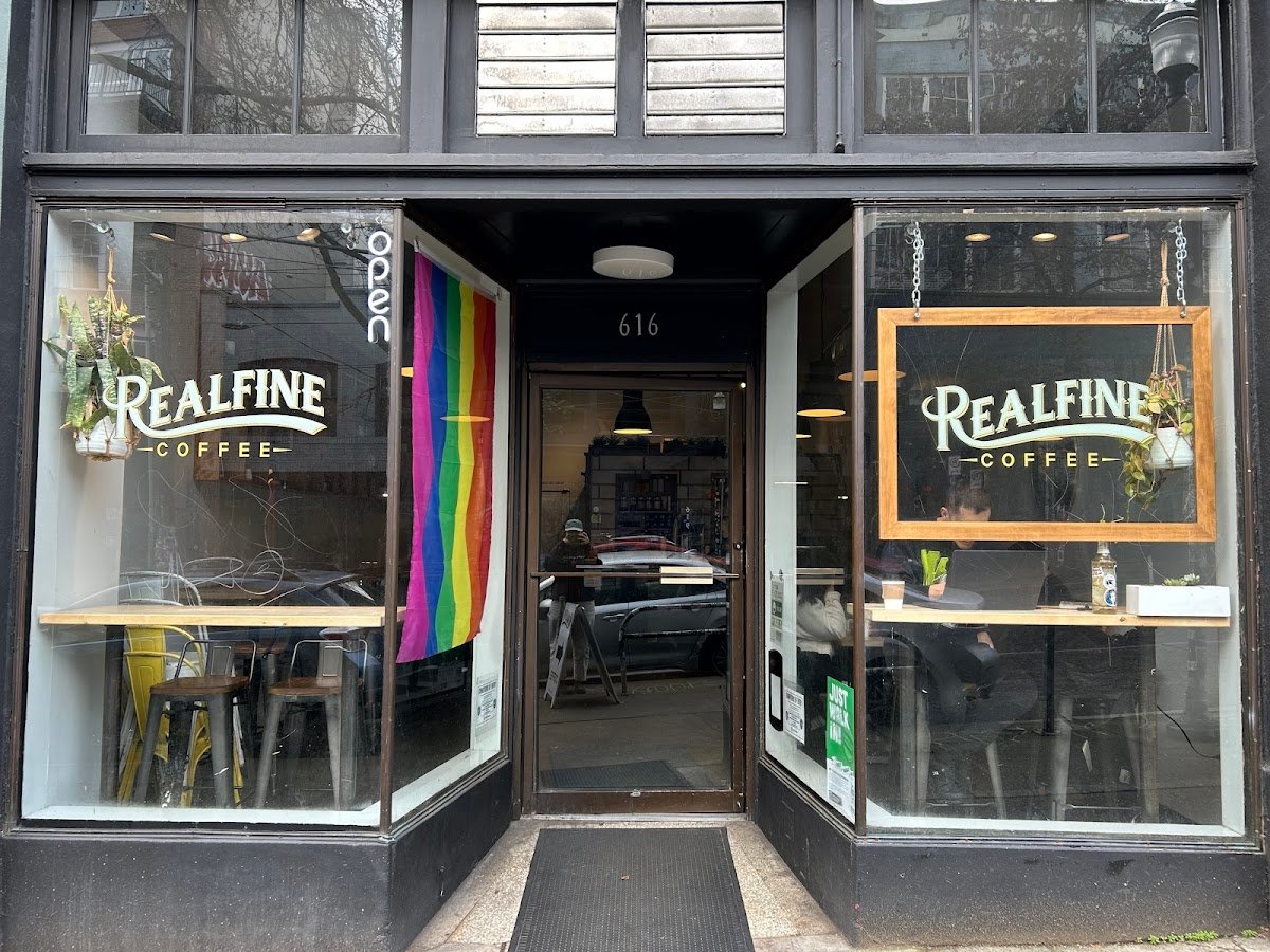 Realfine Coffee specialty coffee shop in Seattle - photo 5
