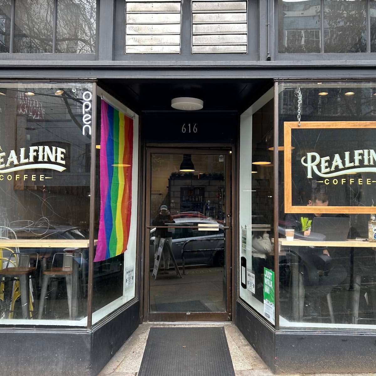 Realfine Coffee specialty coffee shop in Seattle - photo 10