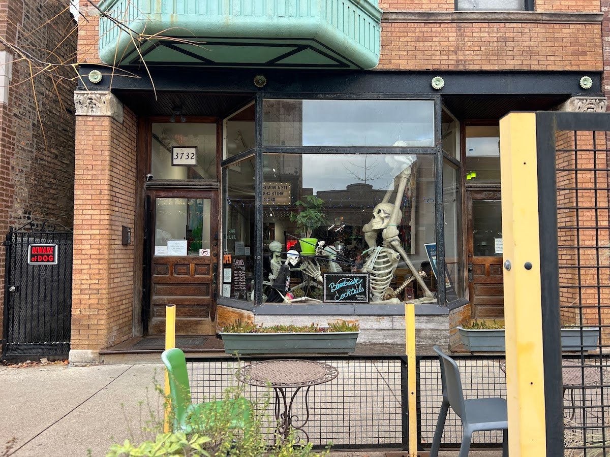 Bombastic Cafe specialty coffee shop in Chicago - photo 4