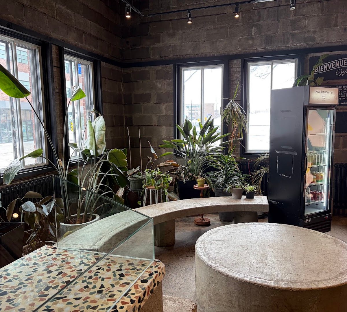 Interior of Café Saint-Henri (Villeray - Quartier Général), specialty coffee shop in Montreal