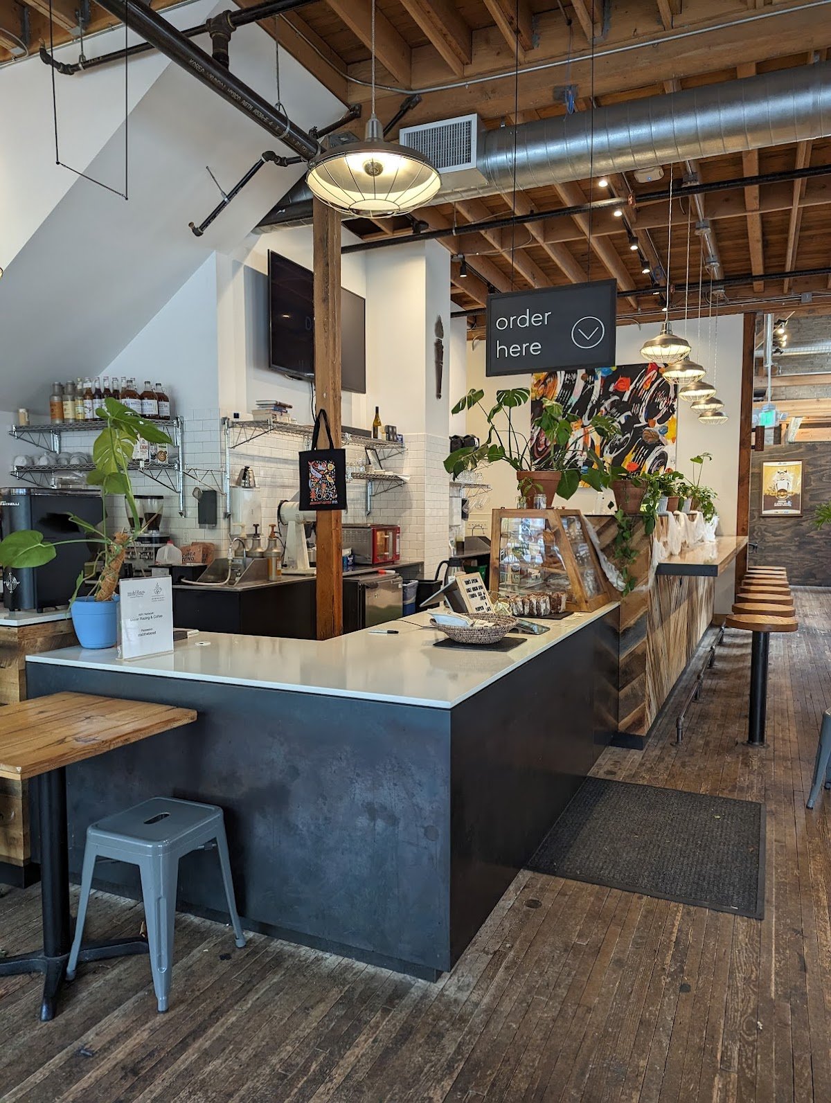 Overcast Coffee specialty coffee shop in Seattle - photo 6