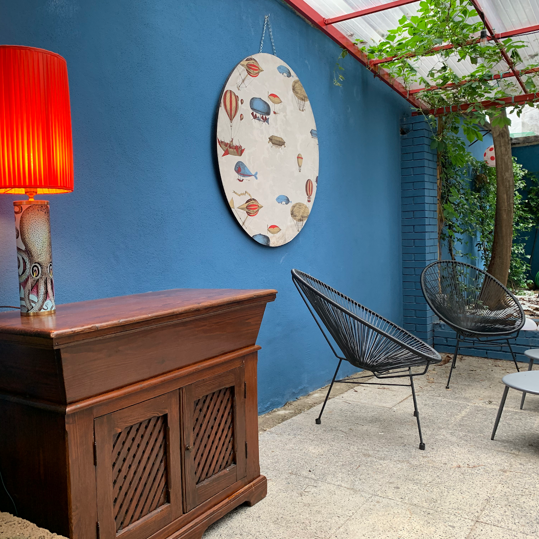 Interior of ONEST, specialty coffee shop in Milan