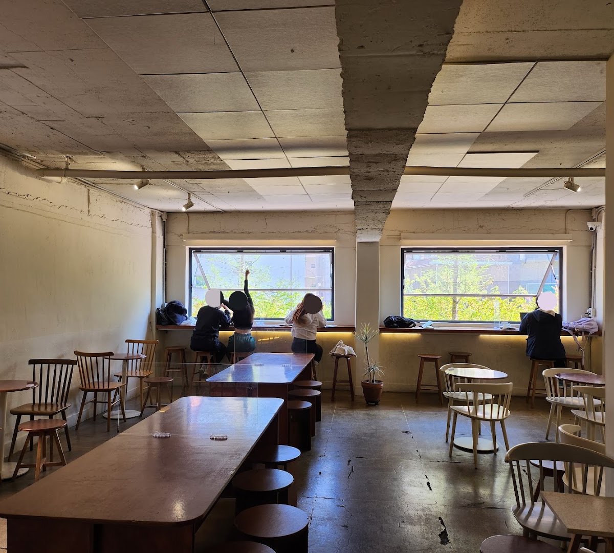 Interior of Biroso Coffee, specialty coffee shop in Seoul