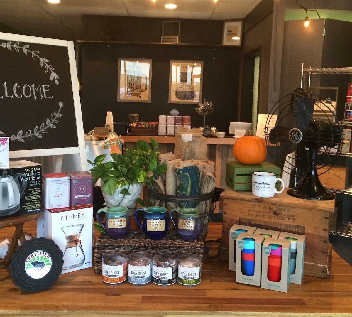 Cooper River Coffee Roasters specialty coffee shop in Charleston - photo 2