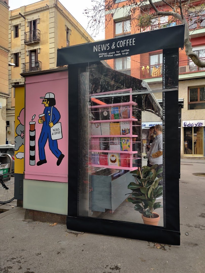 News & Coffee specialty coffee shop in Barcelona - photo 7