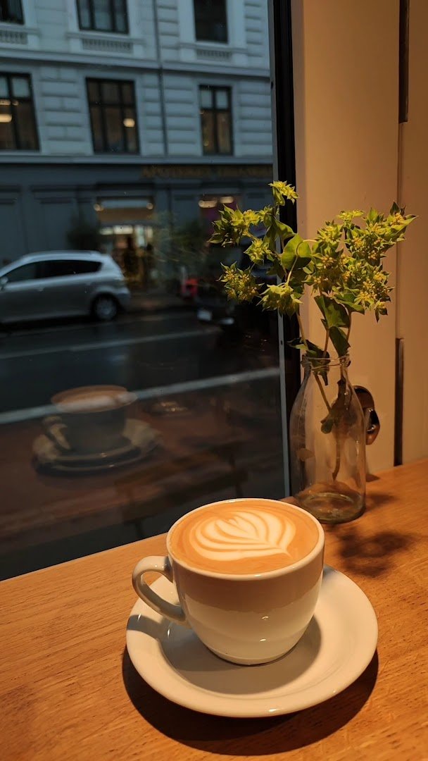 Original Coffee Trianglen specialty coffee shop in Copenhagen - photo 3