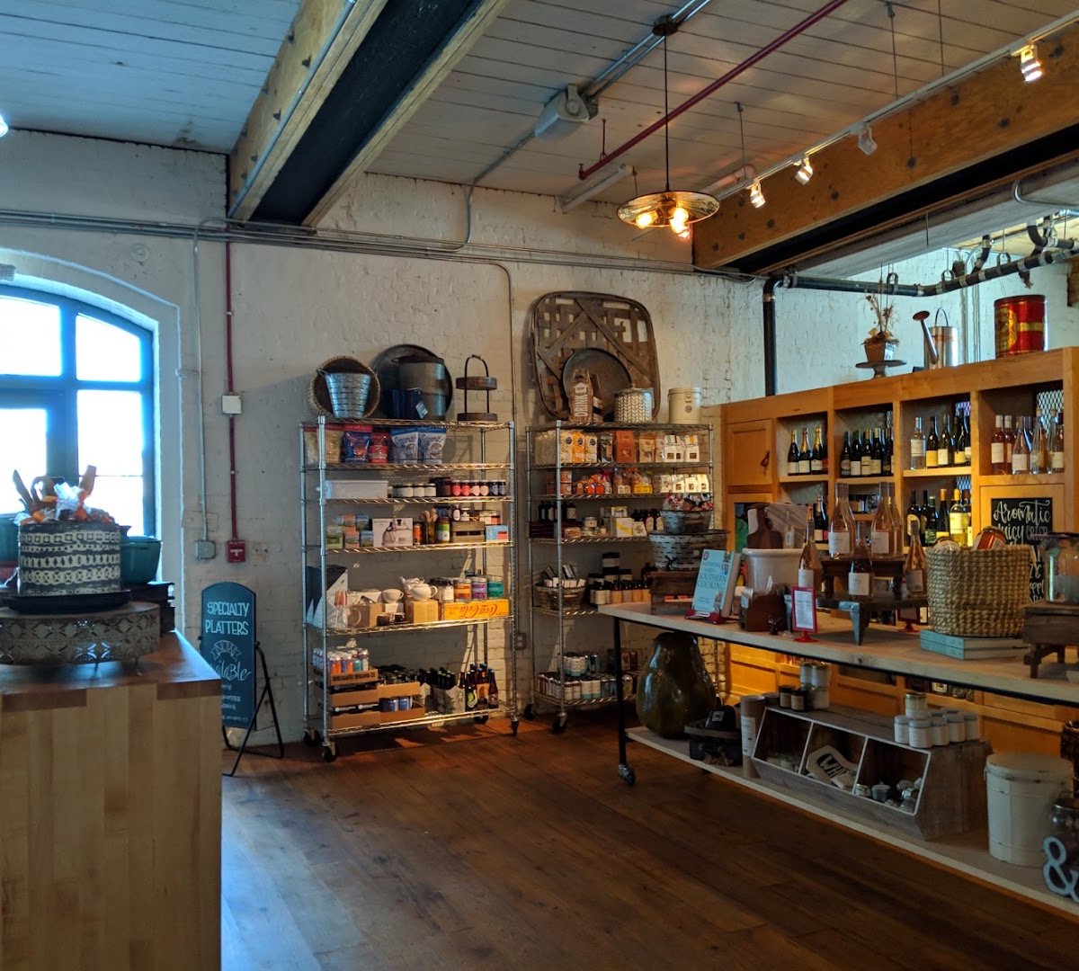 Mercantile & Mash specialty coffee shop in Charleston - photo 6