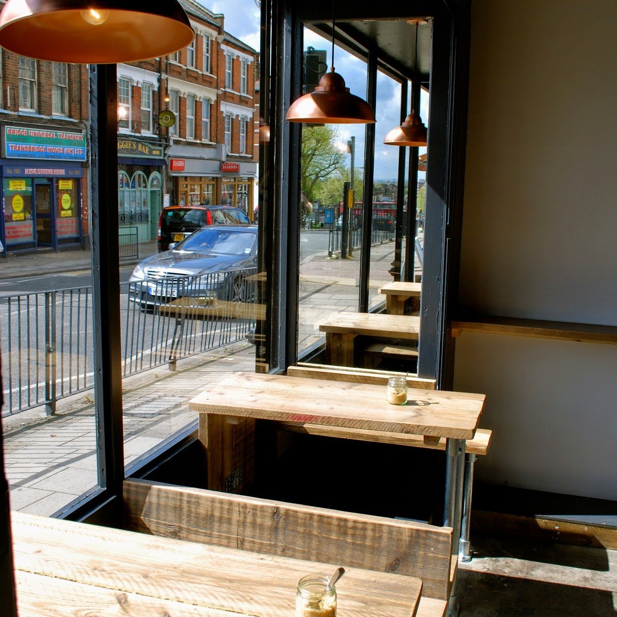 Cable Co specialty coffee shop in London - photo 2