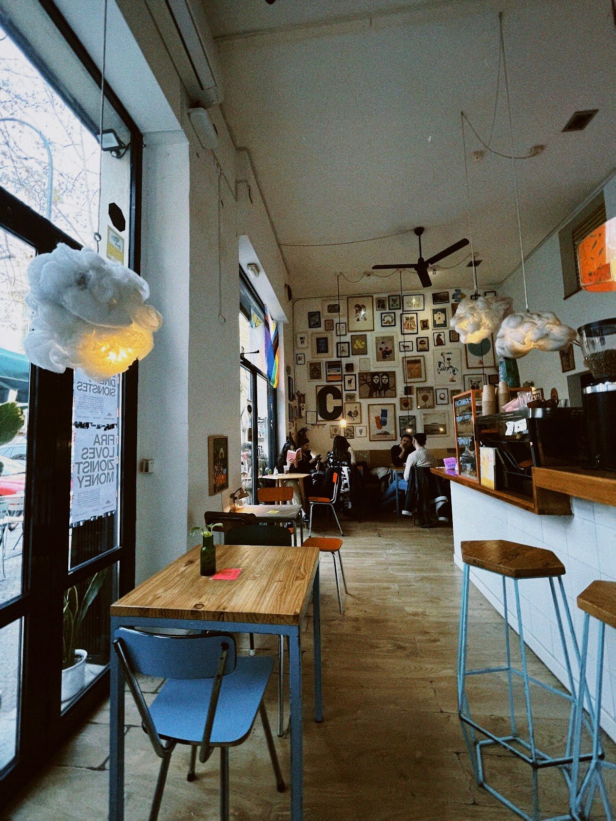 Café Cometa specialty coffee shop in Barcelona - photo 2