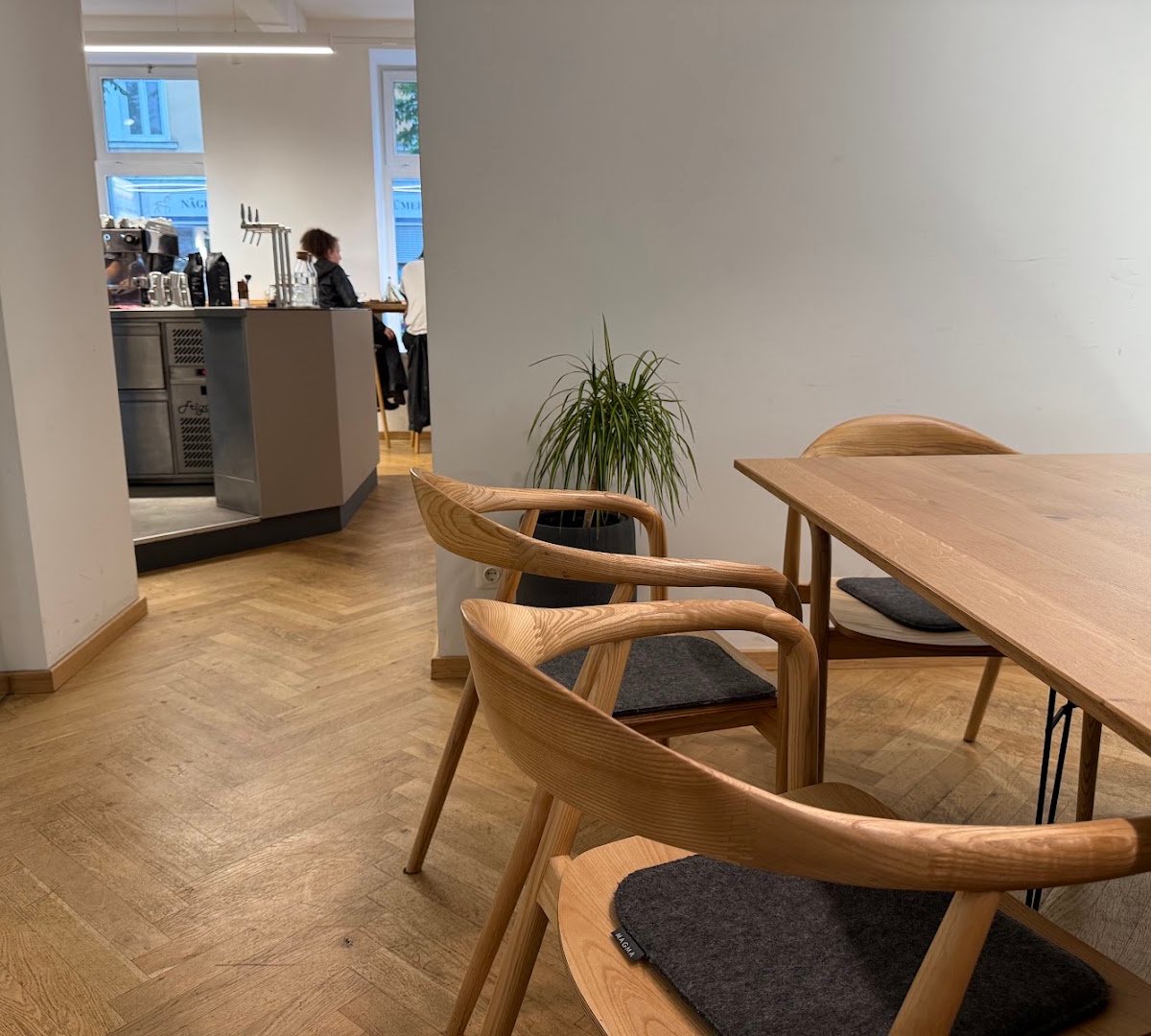Interior of Caffè a Casa, specialty coffee shop in Vienna