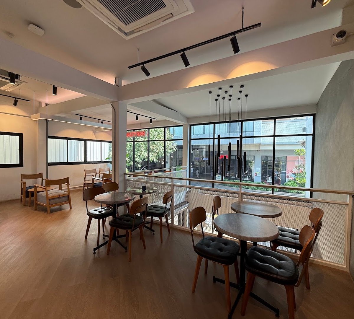 Pacamara Coffee Roasters Market Place Nanglinchee specialty coffee shop in Bangkok - photo 2
