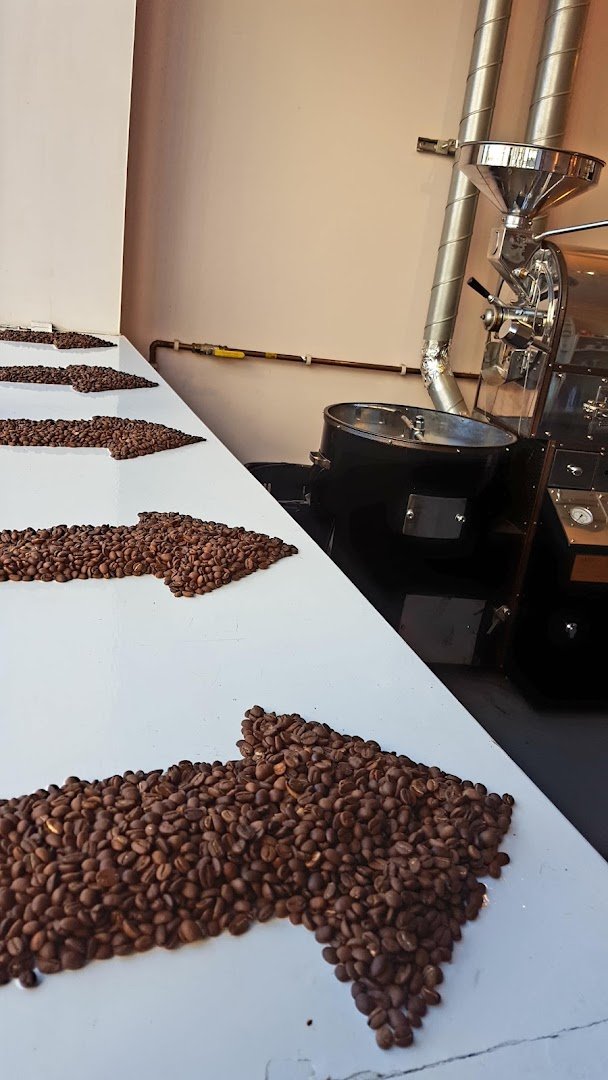 Twoday Coffee Roaster ltd specialty coffee shop in Bristol - photo 5