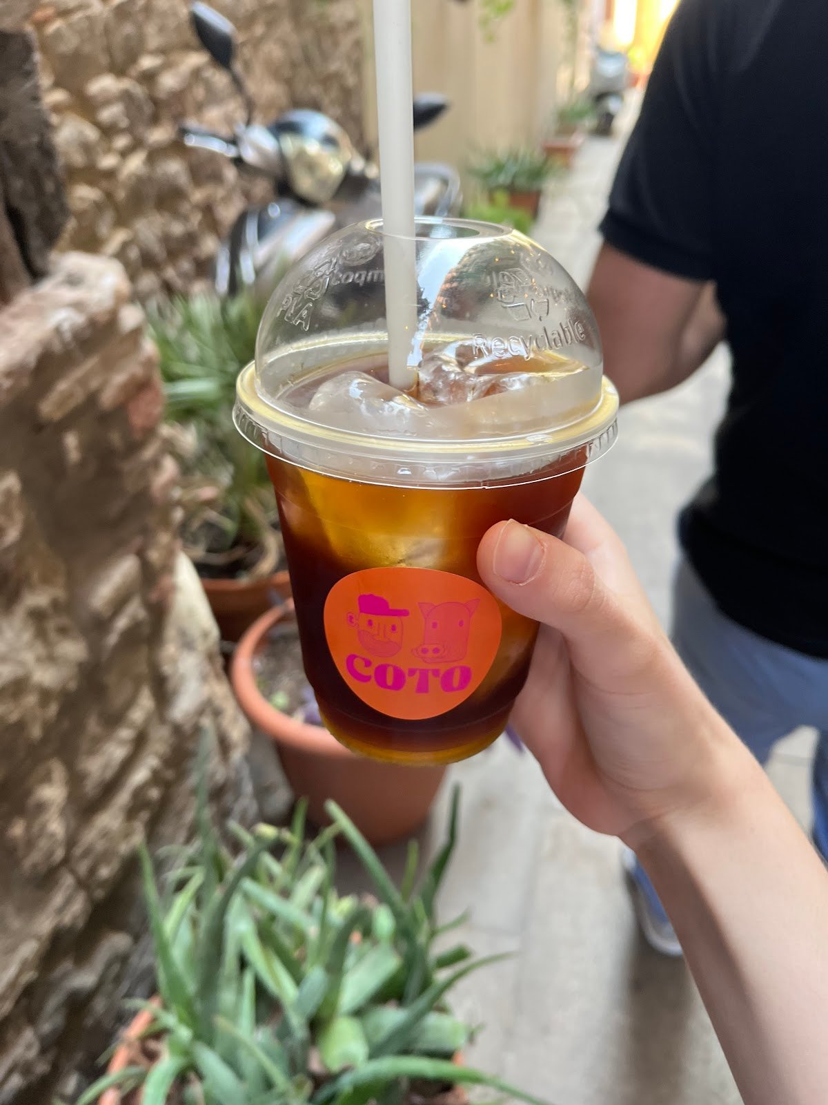 COTO COFFEE + COLMADO specialty coffee shop in Barcelona - photo 3