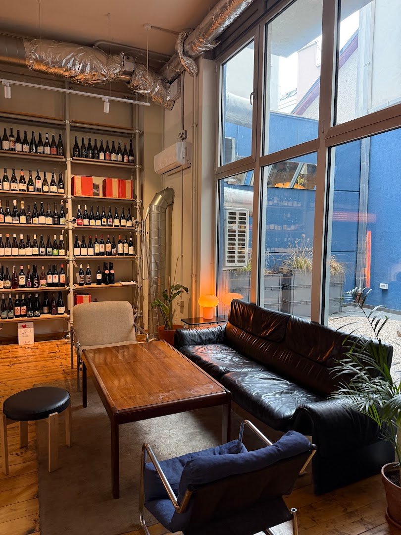 Interior of Sonder Vračar, specialty coffee shop in Belgrade