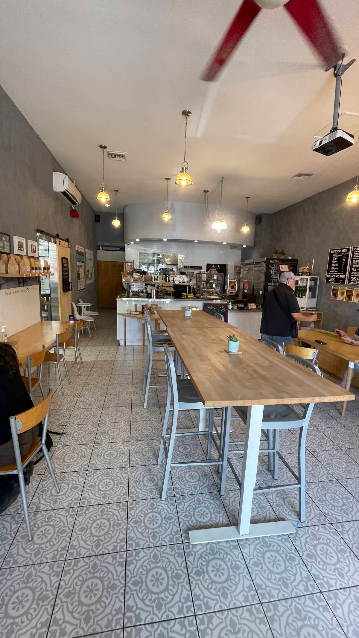 Lab Coffee & Roasters specialty coffee shop in Los Angeles - photo 8