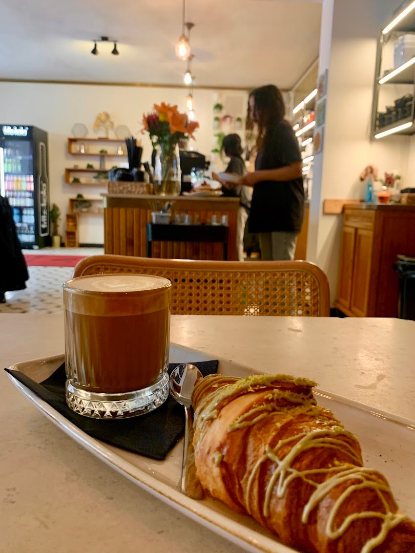 The Visit Coffee & Eatery specialty coffee shop in Berlin - photo 8