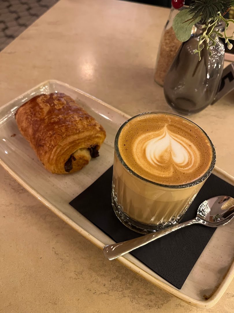 The Visit Coffee & Eatery specialty coffee shop in Berlin - photo 9
