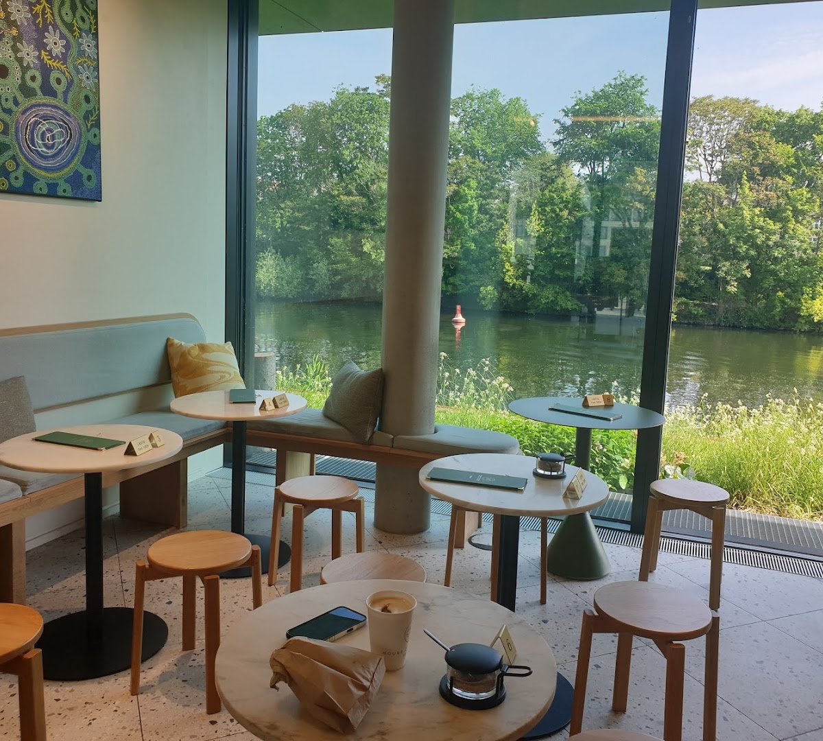 House of Healing Berlin Café specialty coffee shop in Berlin - photo 2