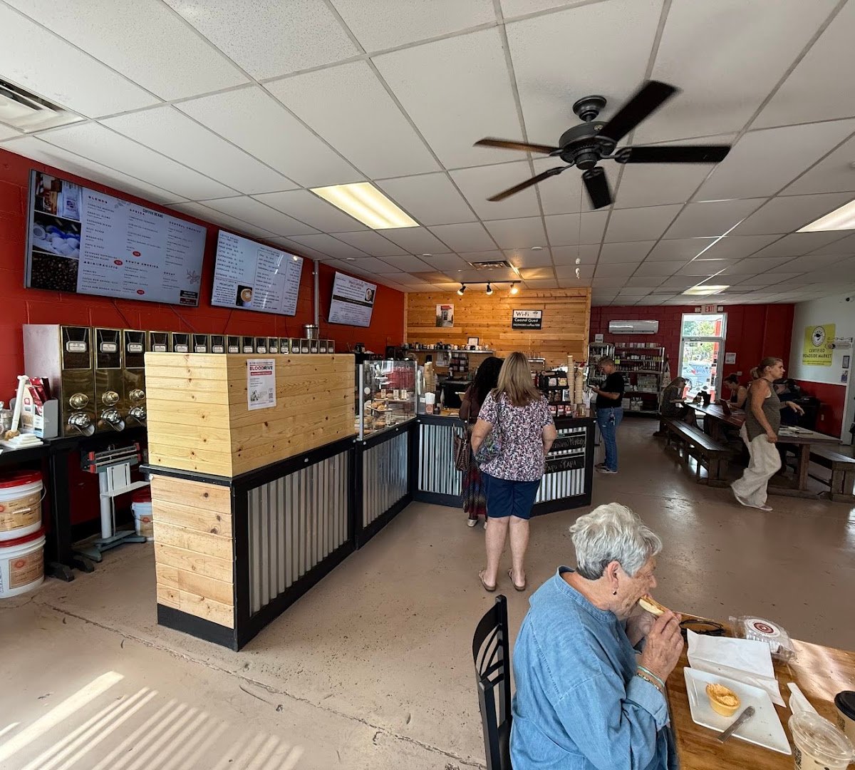 Coastal Coffee Roasters, Inc. specialty coffee shop in Charleston - photo 9