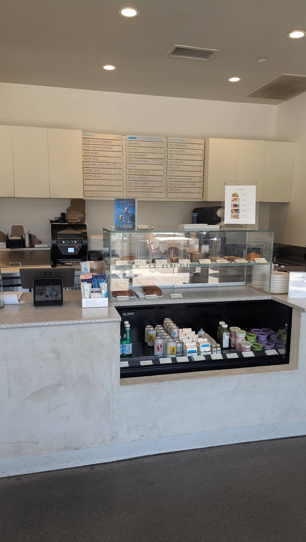 Blue Bottle Coffee specialty coffee shop in Los Angeles - photo 2