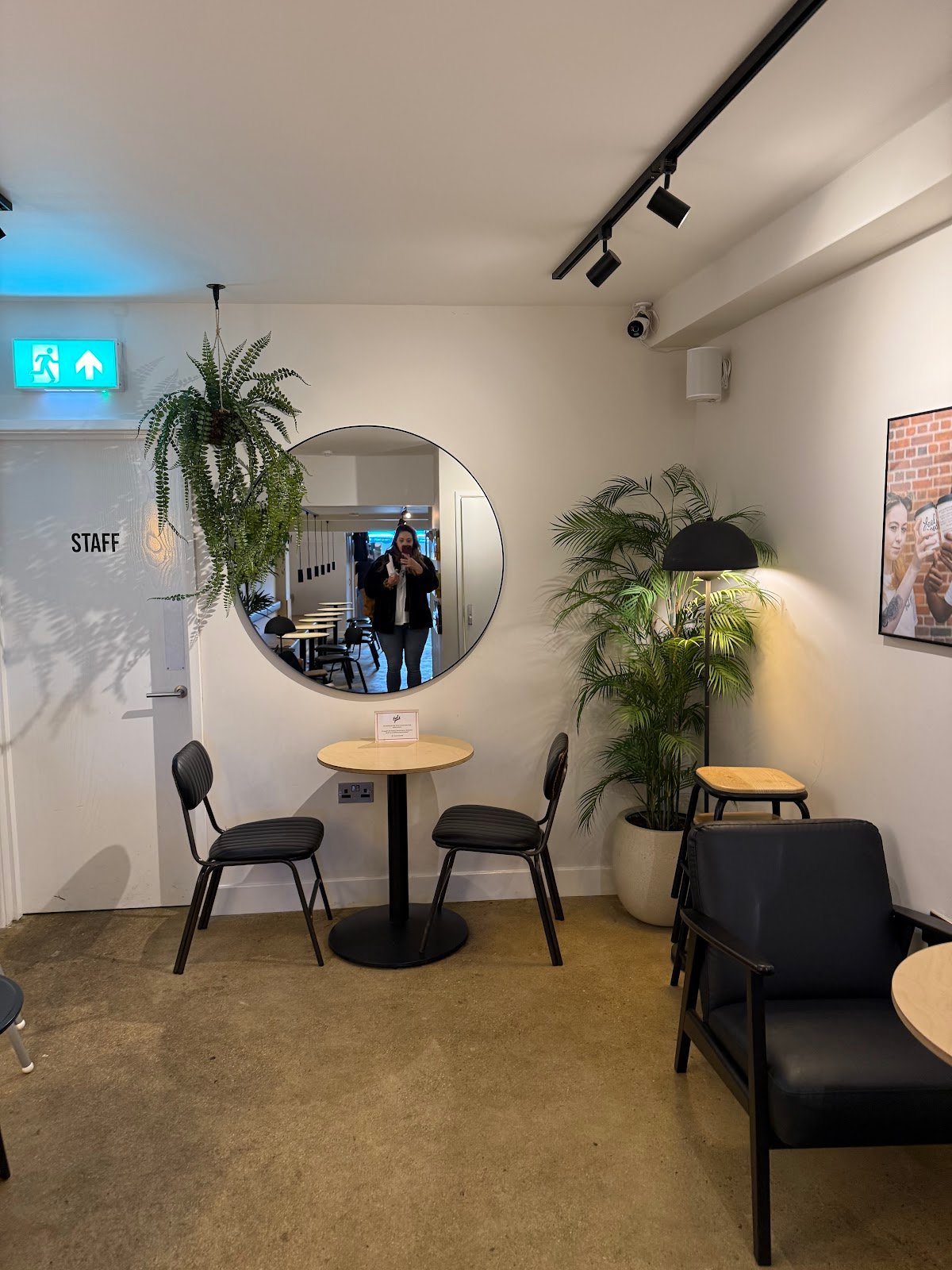 Feel Good Coffee House specialty coffee shop in London - photo 3