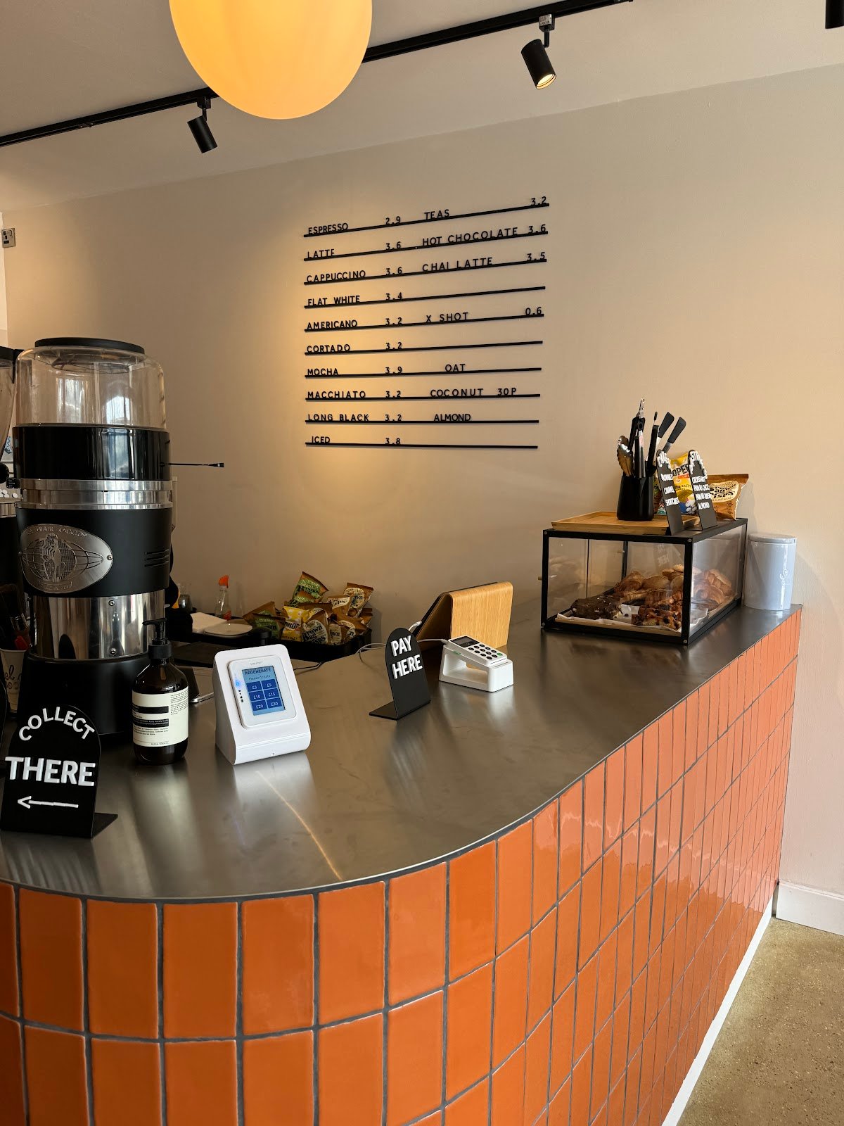 Feel Good Coffee House specialty coffee shop in London - photo 7