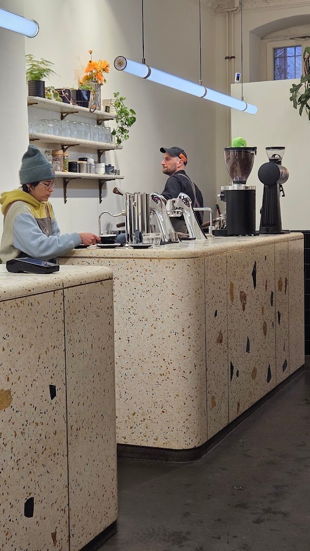 Five Elephant Mitte specialty coffee shop in Berlin - photo 12
