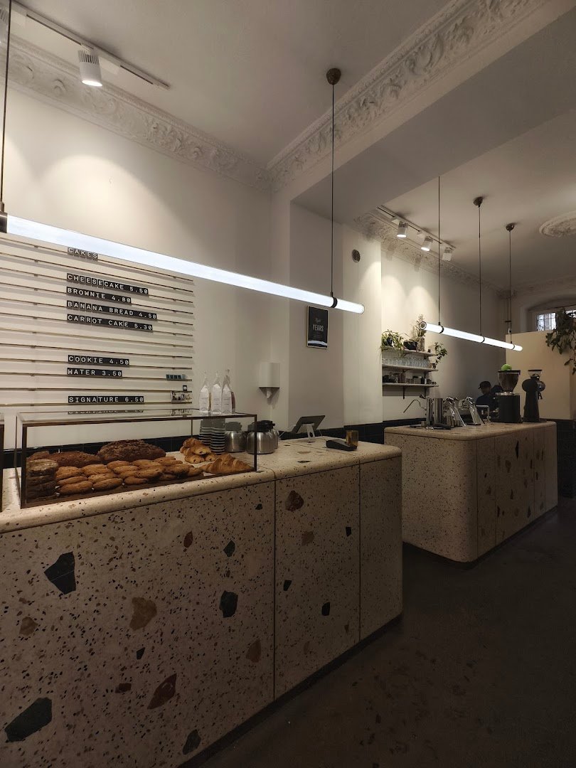 Five Elephant Mitte specialty coffee shop in Berlin - photo 10