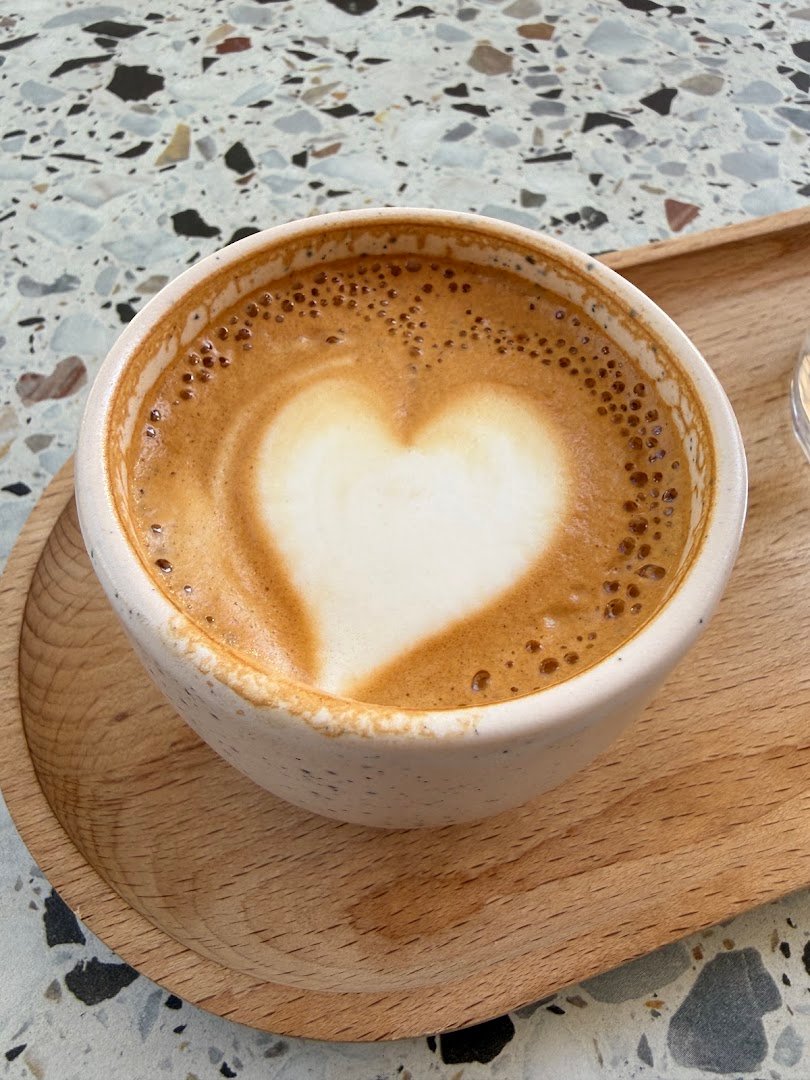 Coffee at Commercial - The Project, specialty coffee shop in Zurich