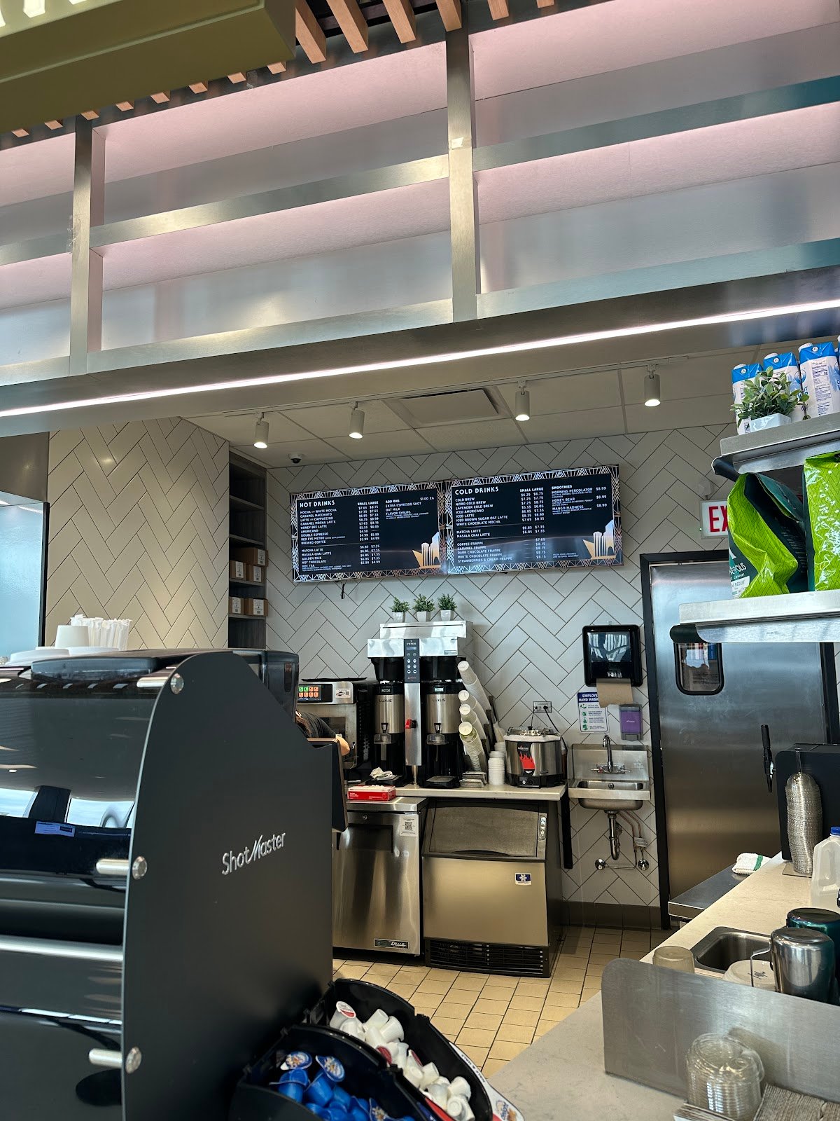 Metropolis Coffee specialty coffee shop in Chicago - photo 5