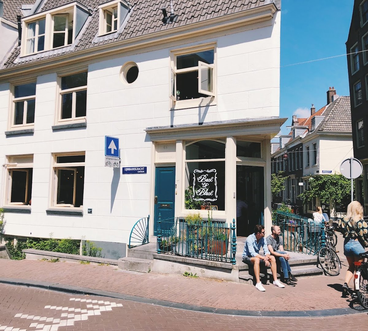 Back to Black specialty coffee shop in Amsterdam - photo 8