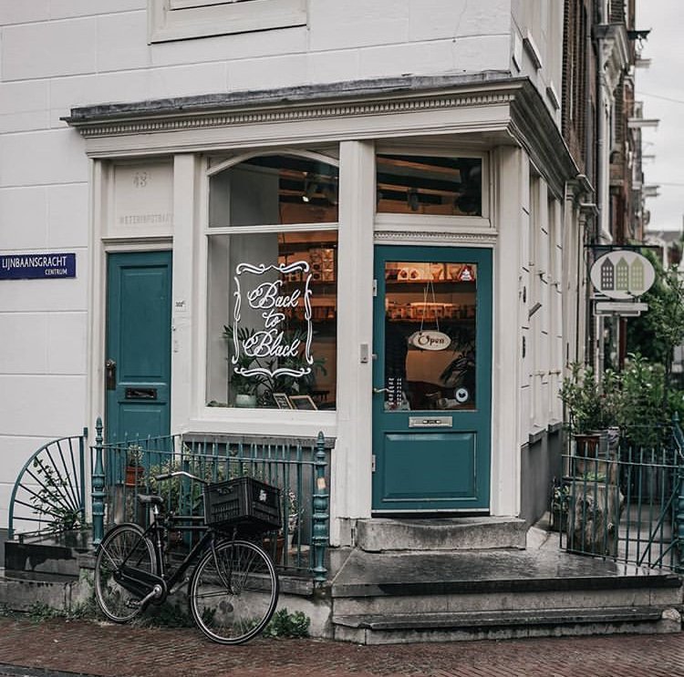 Back to Black specialty coffee shop in Amsterdam - photo 9