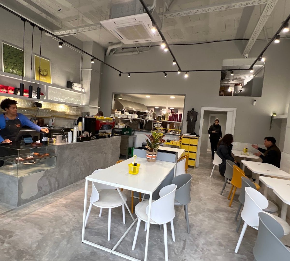 Padoca specialty coffee shop in Barcelona - photo 5