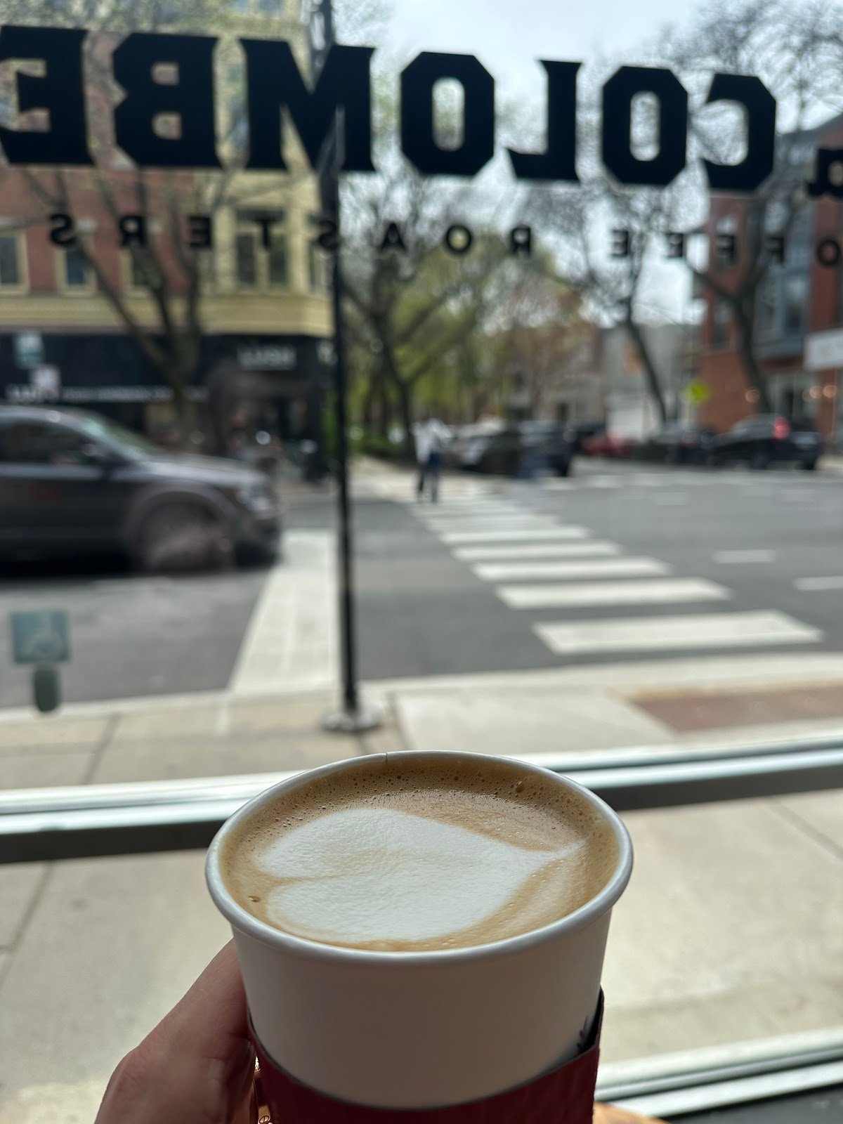 La Colombe Coffee Workshop specialty coffee shop in Chicago - photo 3