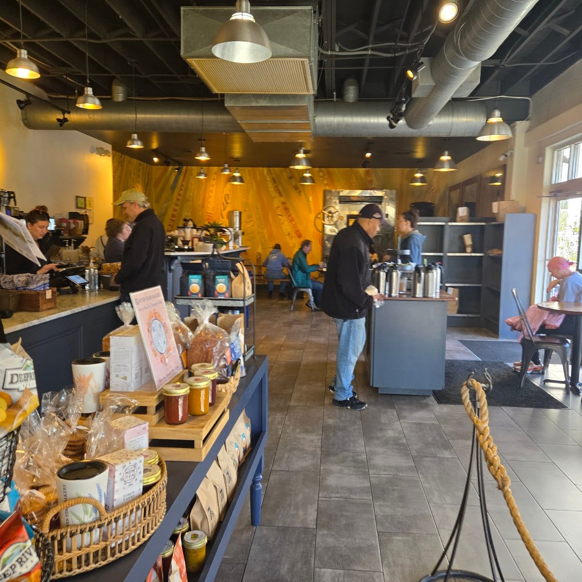 Seven Stars Bakery - Hope Street specialty coffee shop in Providence - photo 3