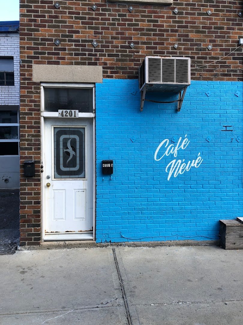 Storefront of Café Névé, specialty coffee shop in Montreal