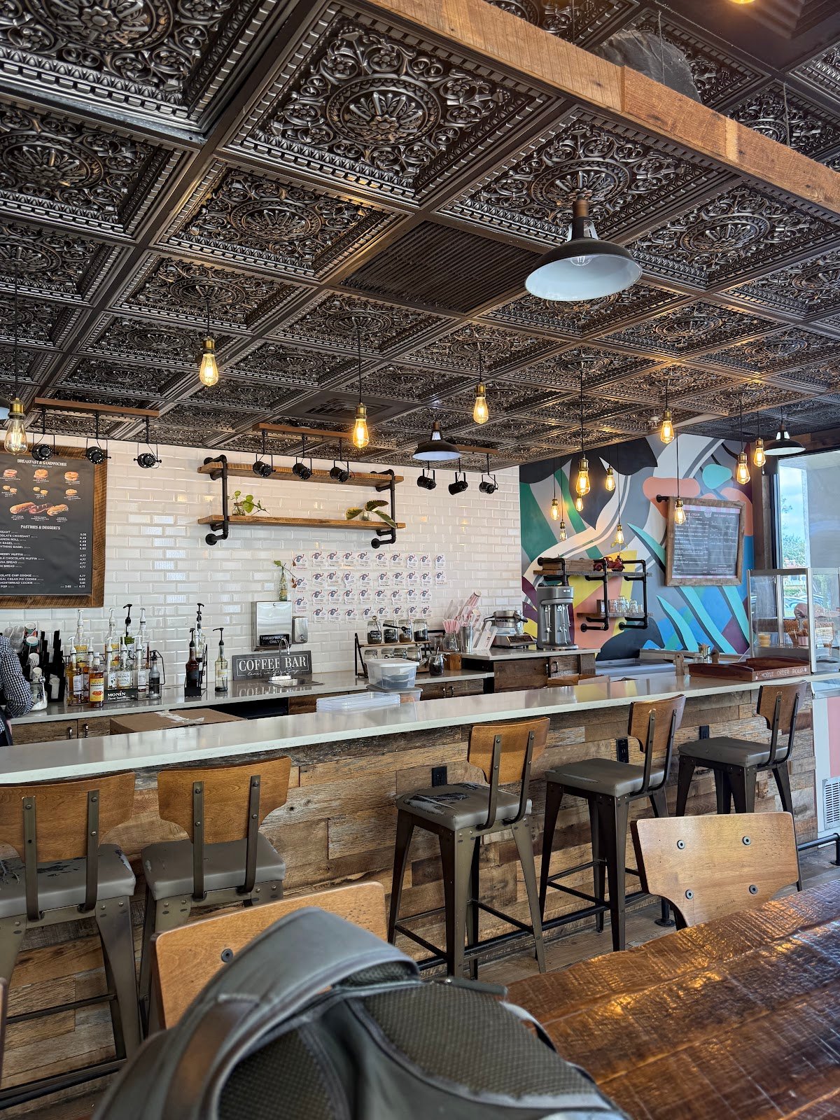 Foxtail Coffee Co and Kelly’s Ice Cream - Sand Lake specialty coffee shop in Orlando - photo 4